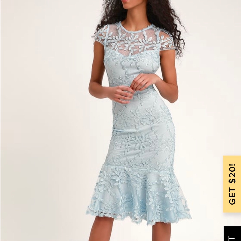 Lulu’s blue lace dress